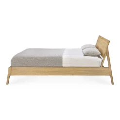 Air Solid Oak Bed, King