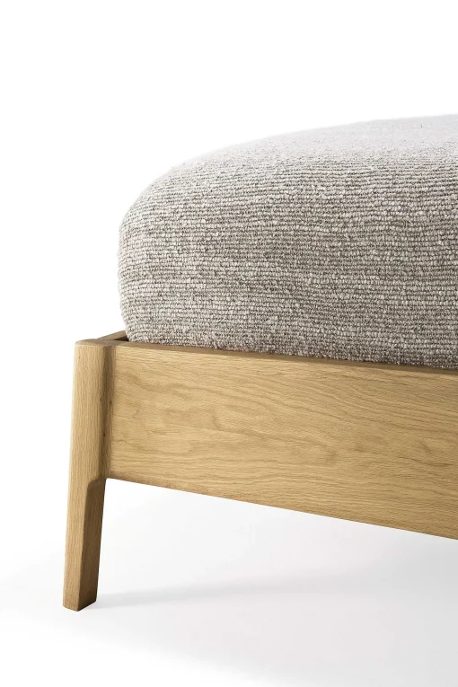 Air Solid Oak Bed, Queen