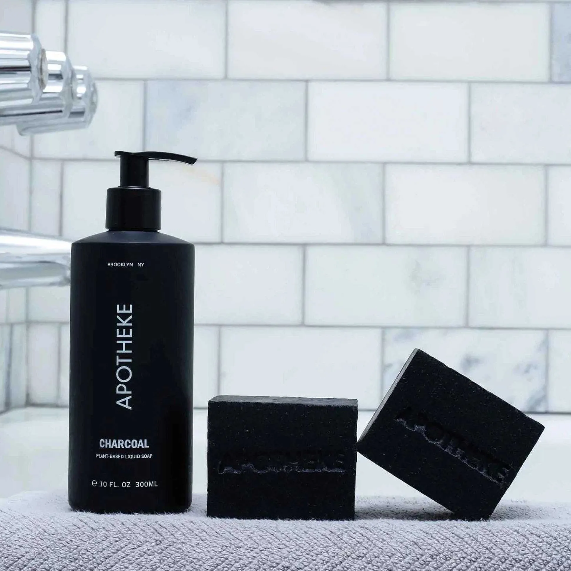 Apotheke Liquid Soap, Charcoal