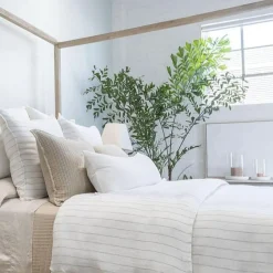 Bianca Rectangular Pillow, White^Be Home Store