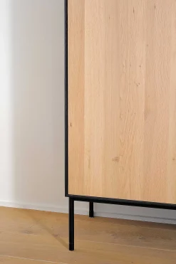 Blackbird Solid Oak Cabinet