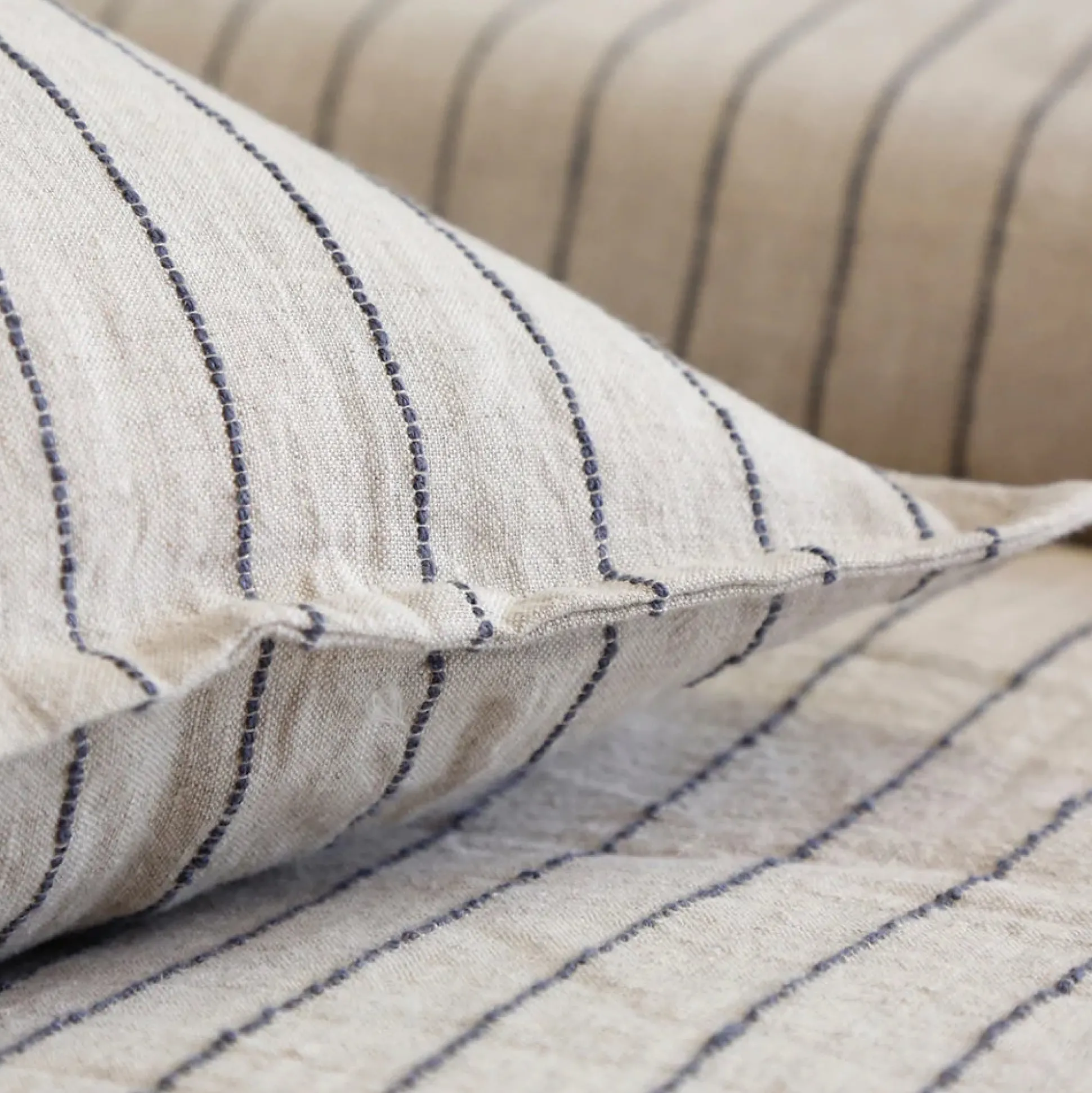 Blake King Duvet, Flax & Midnight^Be Home Hot