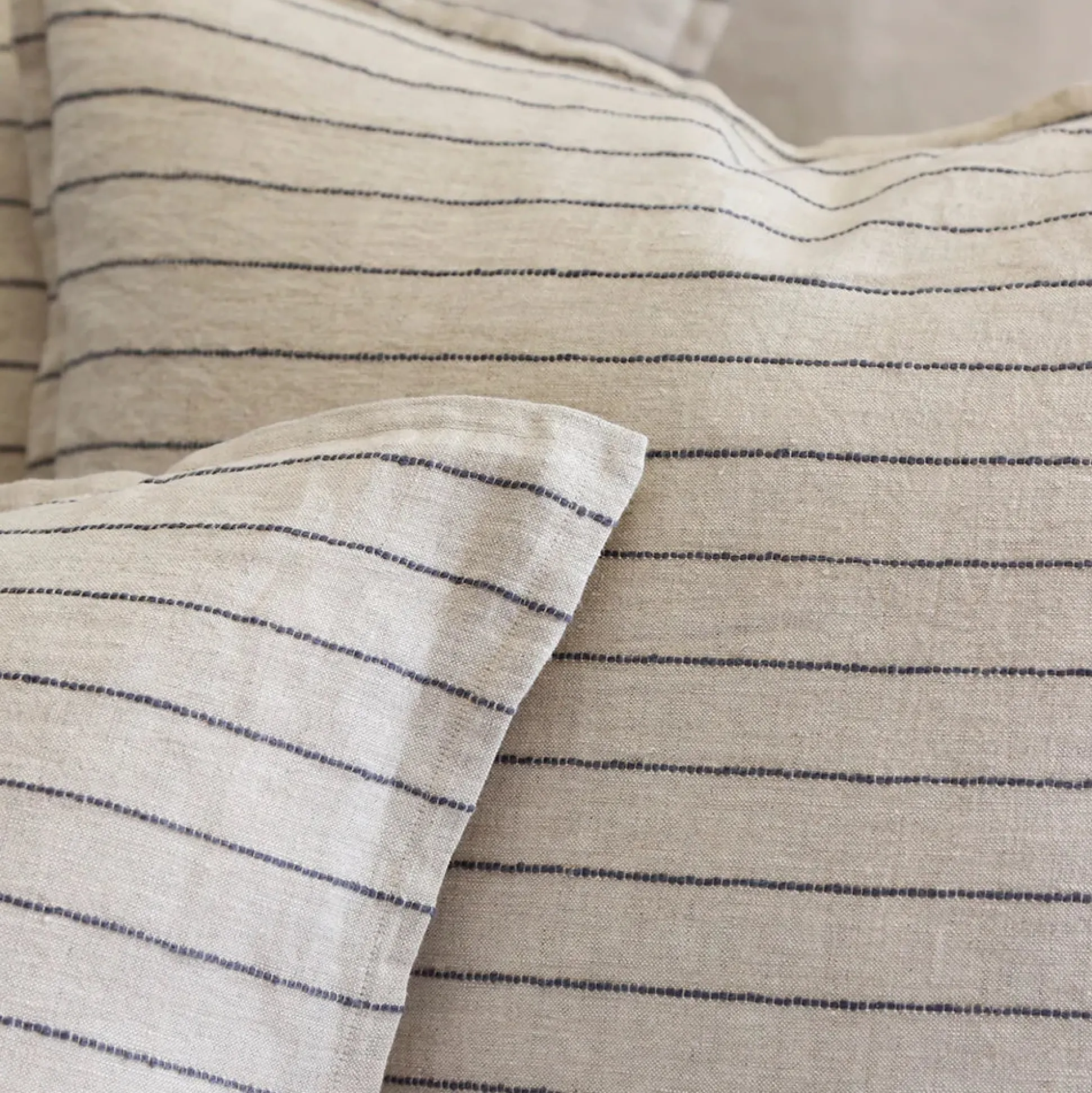 Blake King Duvet, Flax & Midnight^Be Home Hot