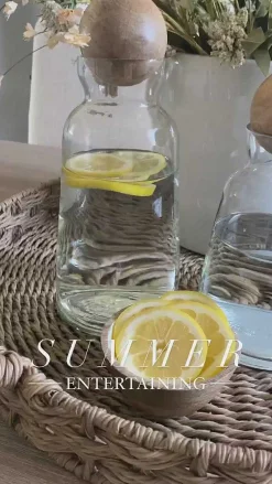 Brisbane Decanter, Short