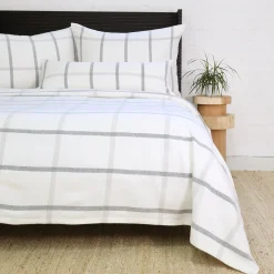 Copenhagen Throw, White & Grey^Be Home New