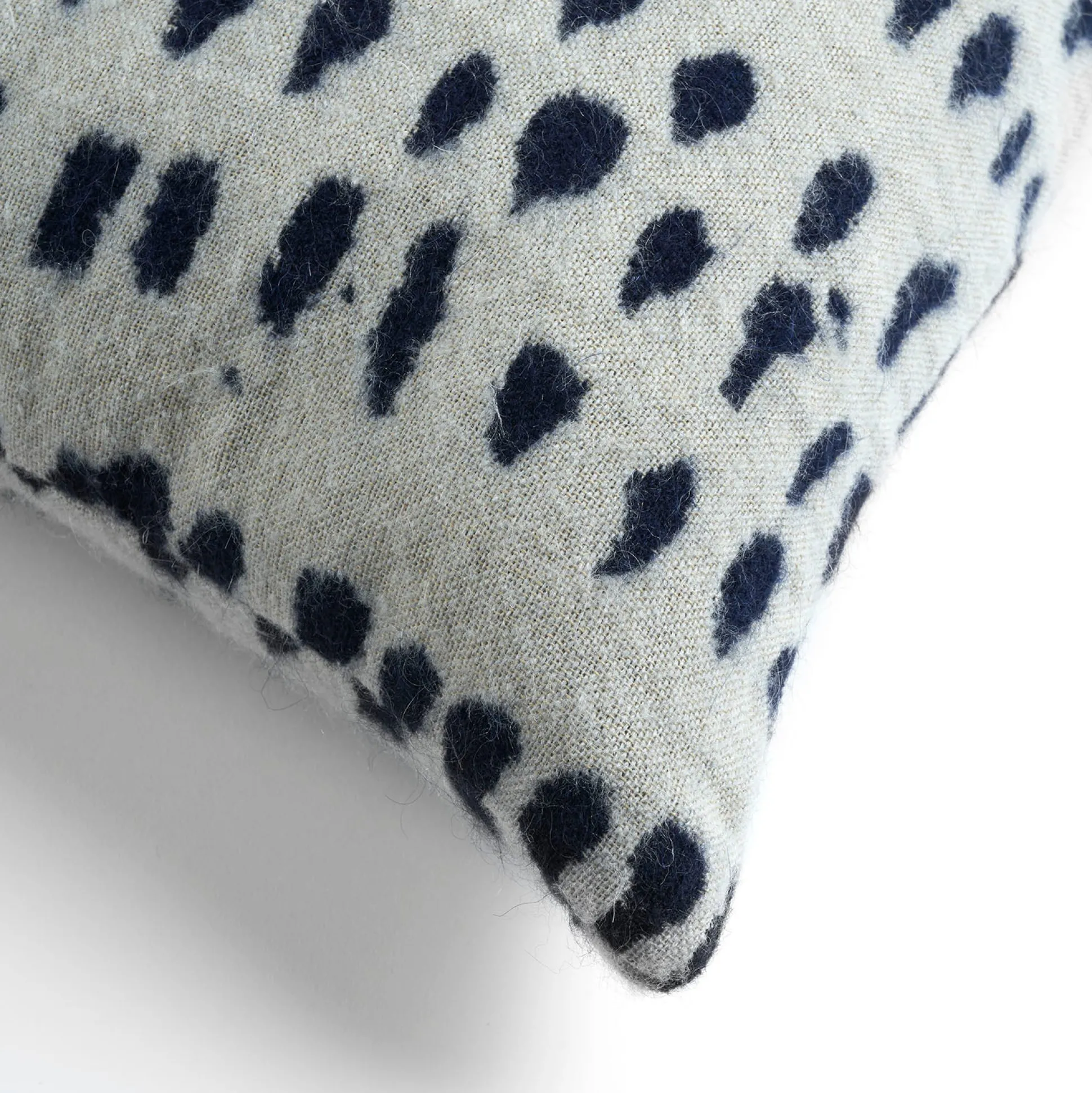 Dots Lumbar Pillow, White^Be Home Clearance