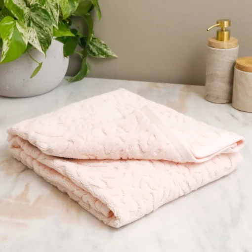 Firenze Bath Towel, Magnolia