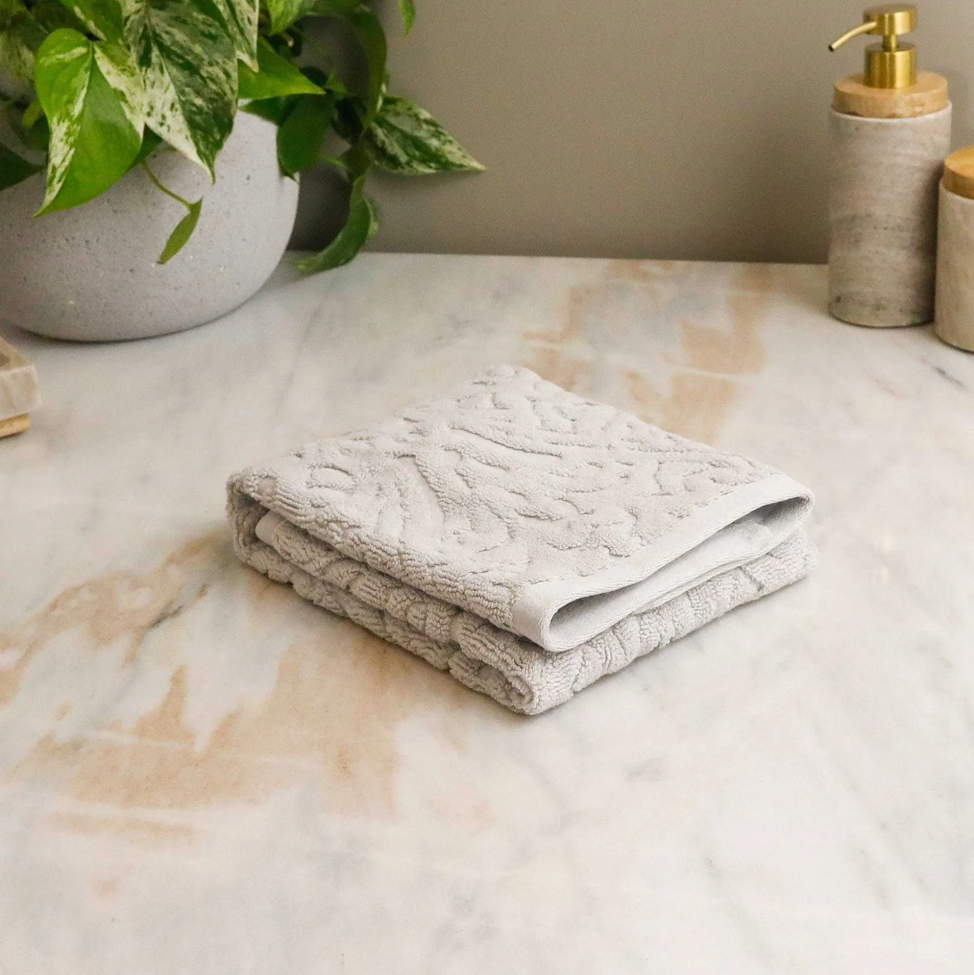 Firenze Hand Towel, Platinum