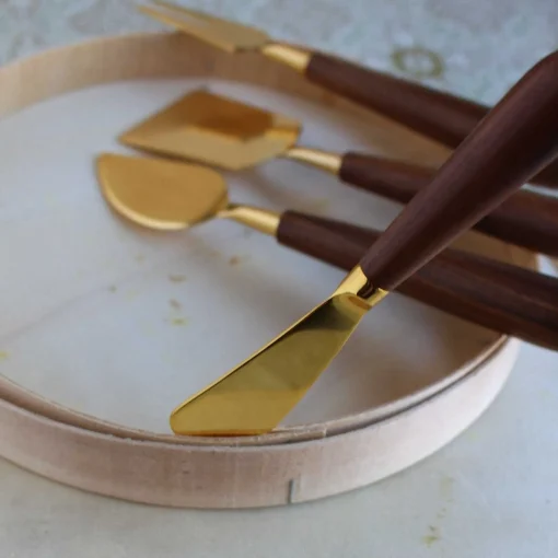 Gold & Wood Spreader