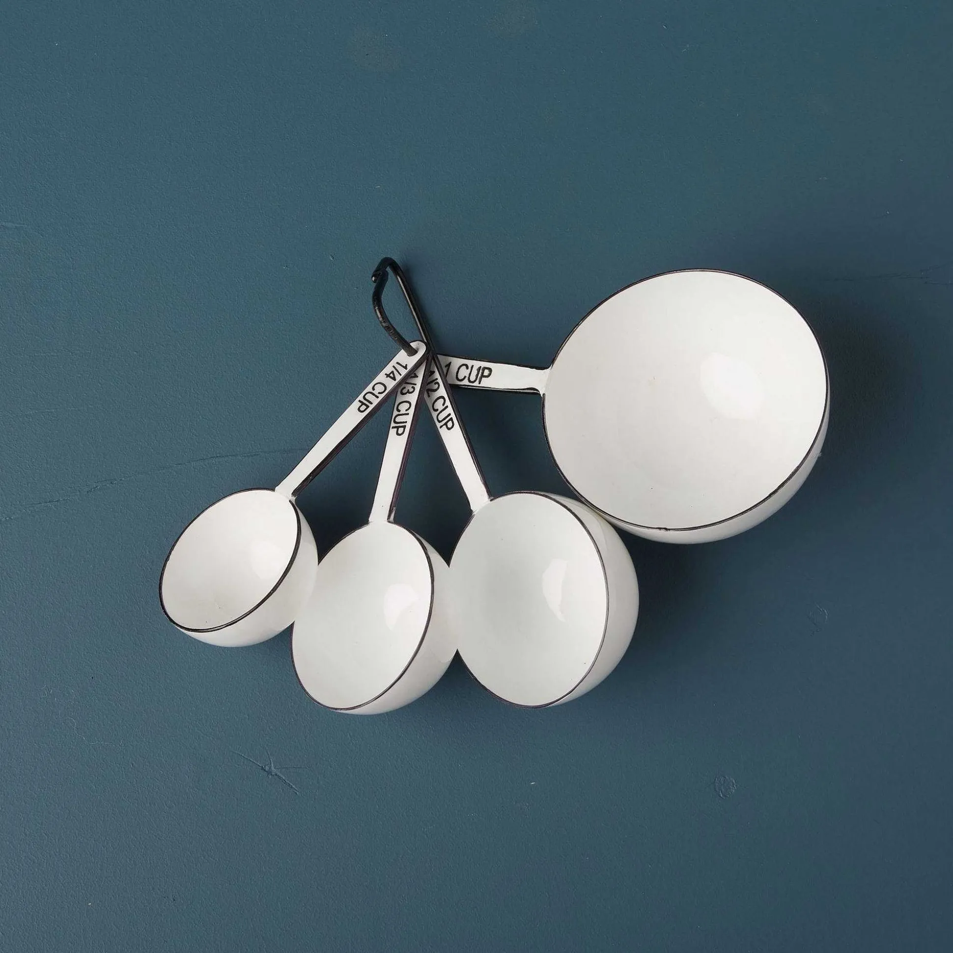 Harlow Measuring Cups, White