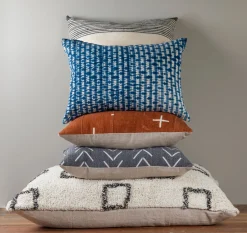 Indigo Sea Lumbar Pillow^Be Home Outlet
