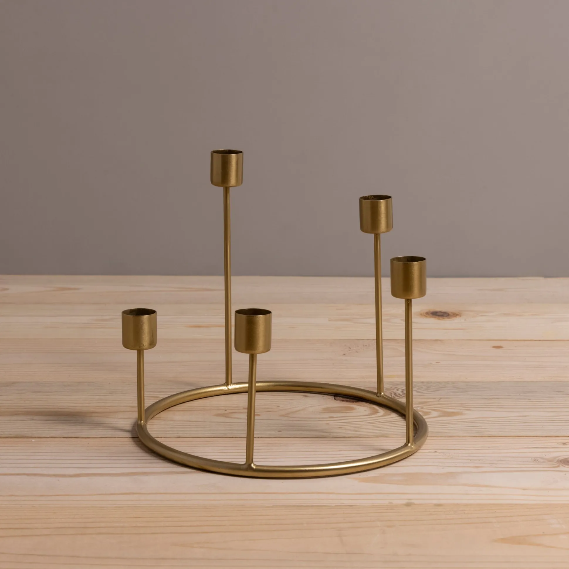 Kent Gold Candlestick Wreath, Small^Be Home Best Sale