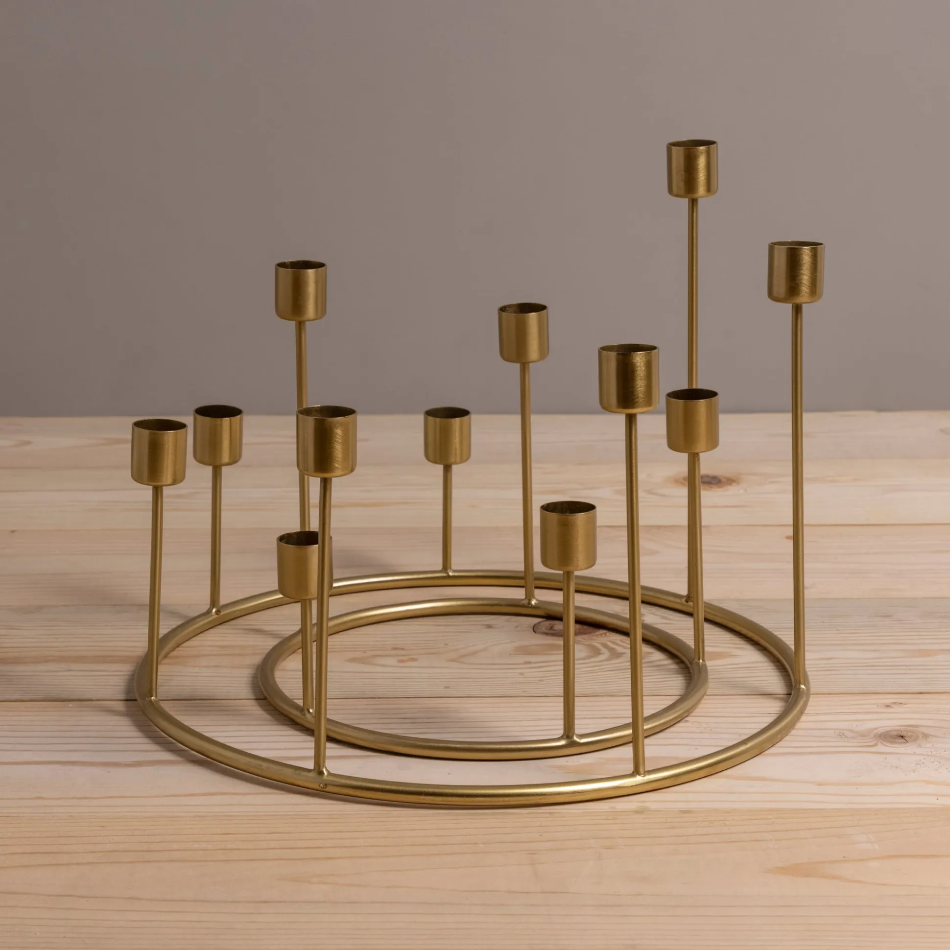 Kent Gold Candlestick Wreath, Small^Be Home Best Sale