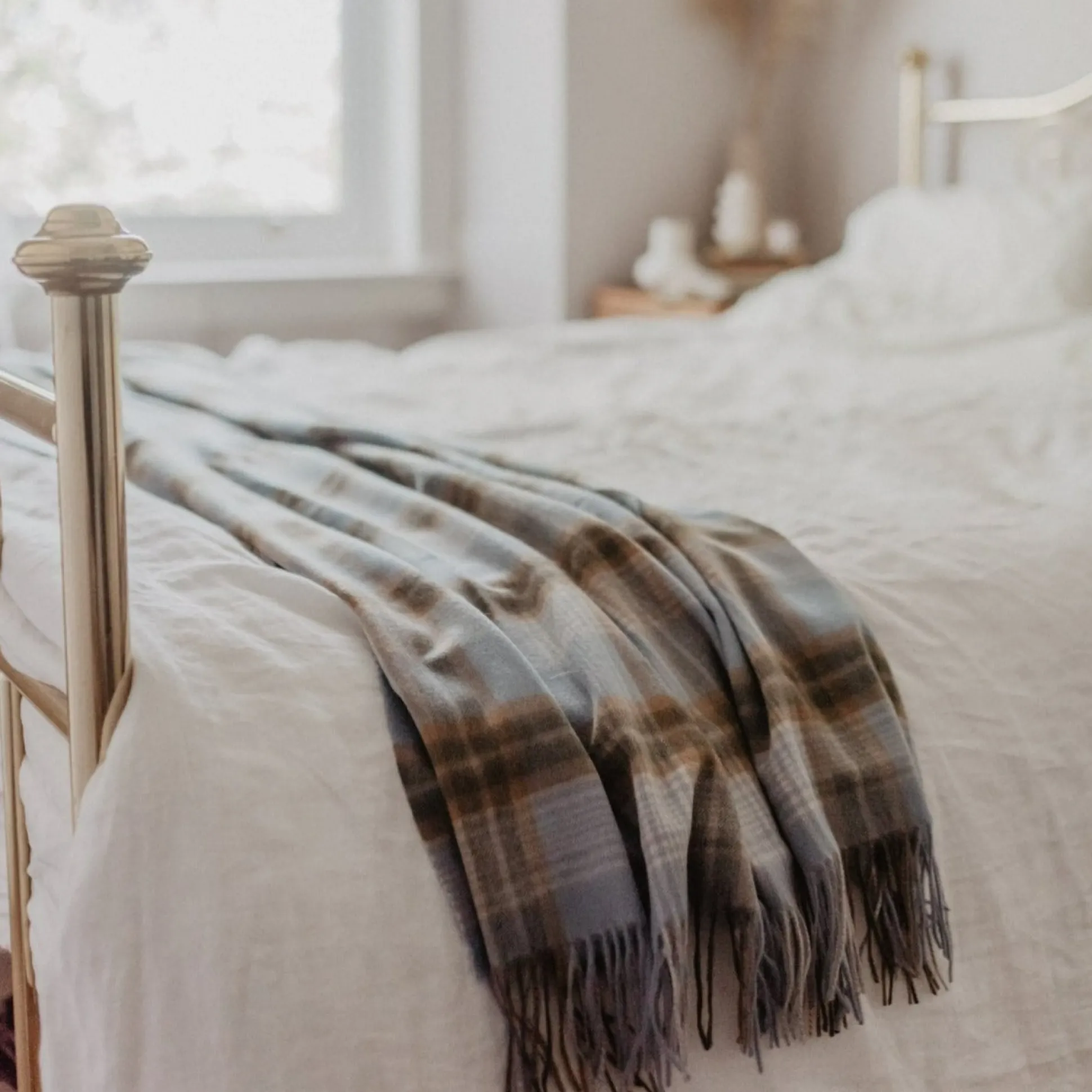 Lambswool Blanket in Coastal Heritage Check^Be Home Cheap