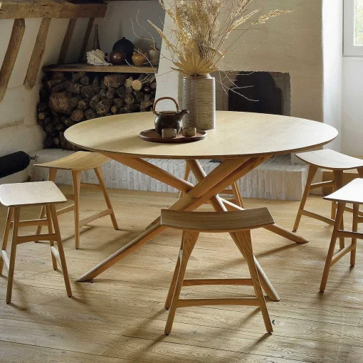 Mikado Solid Oak Round Dining Table