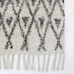 Monte Rug 2' x 3', Ivory & Grey^Be Home Best Sale