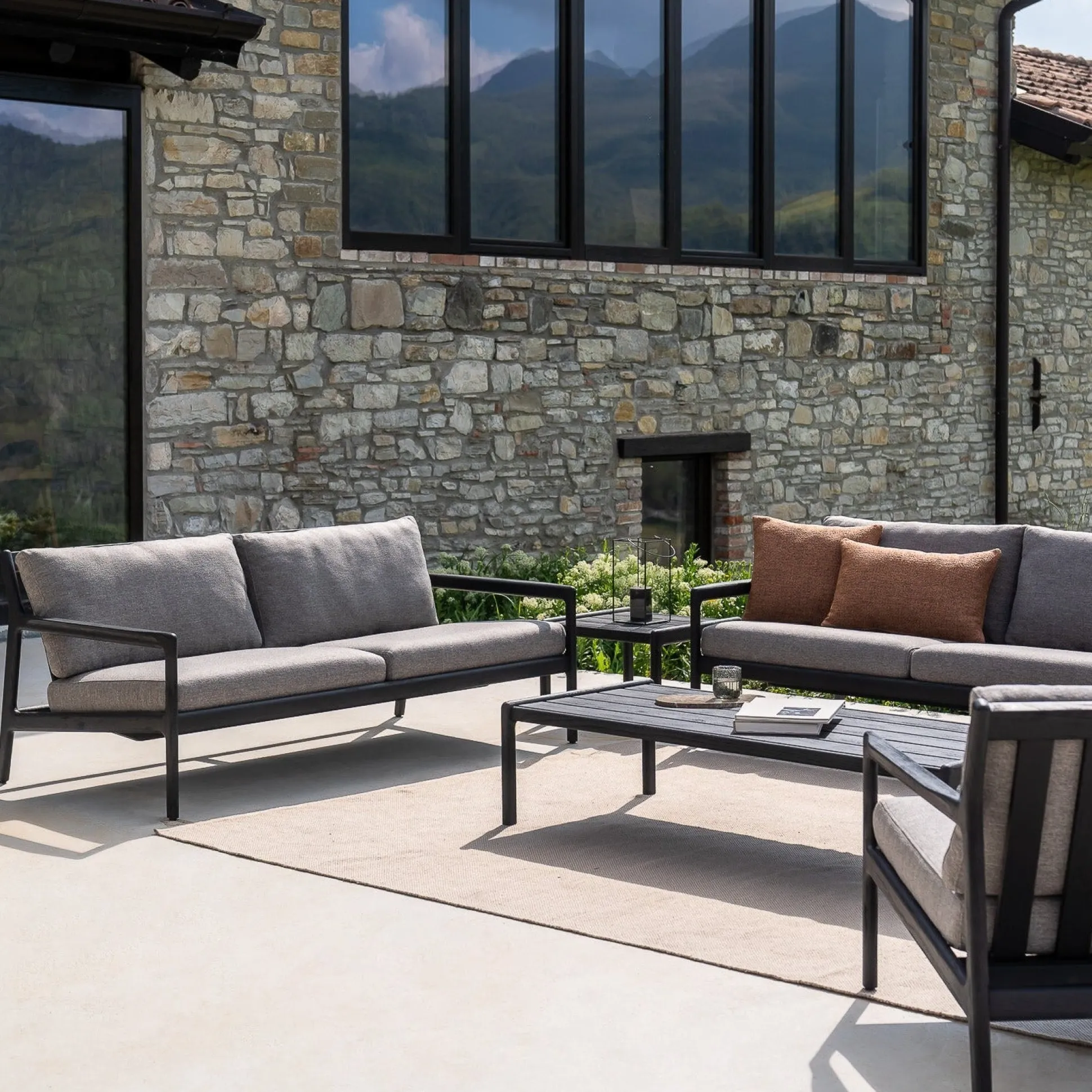 Nomad Indoor / Outdoor Rug^Be Home Shop