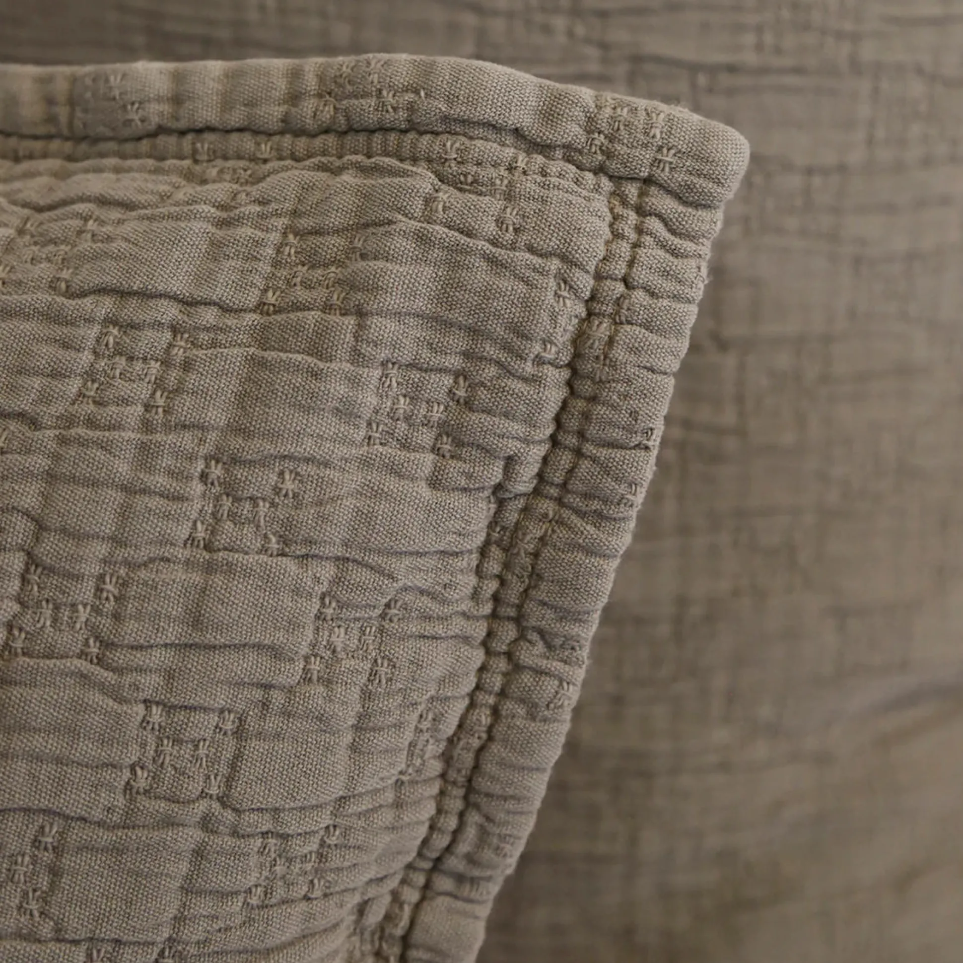 Ojai King Matelasse, Pebble^Be Home Best Sale