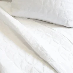 Oslo King Coverlet, White^Be Home Outlet