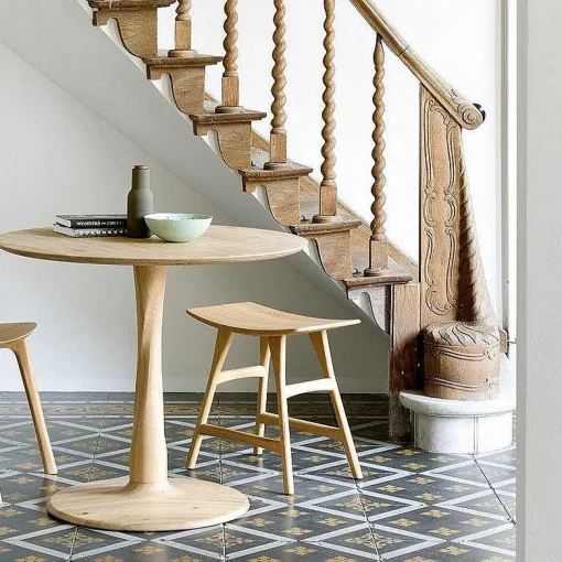 Osso Stool, Oak
