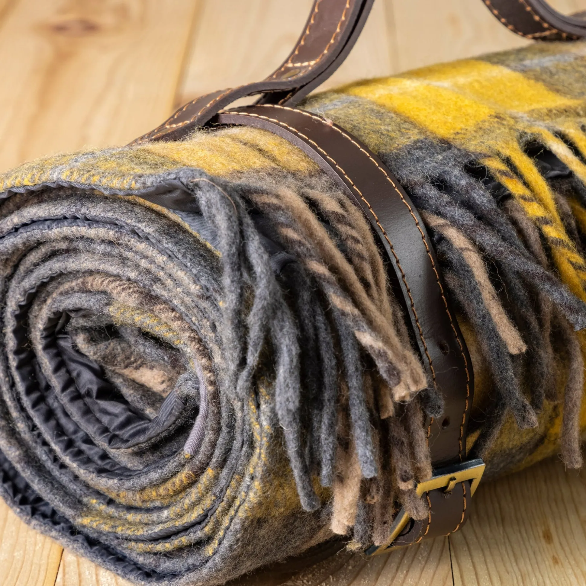 Recycled Wool Waterproof Picnic Blanket in Buchanan Natural Tartan - B^Be Home Cheap