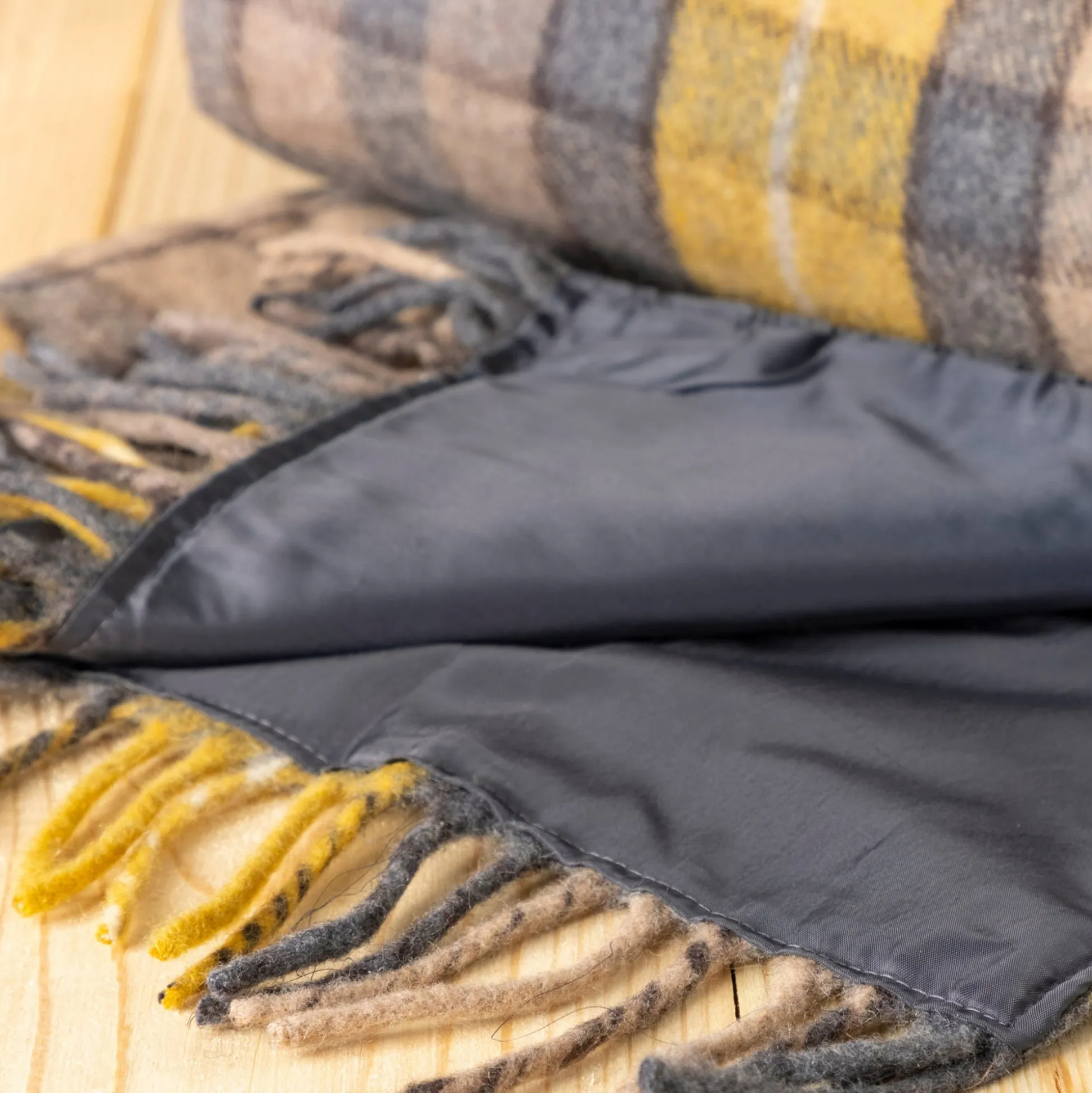 Recycled Wool Waterproof Picnic Blanket in Buchanan Natural Tartan - B^Be Home Cheap