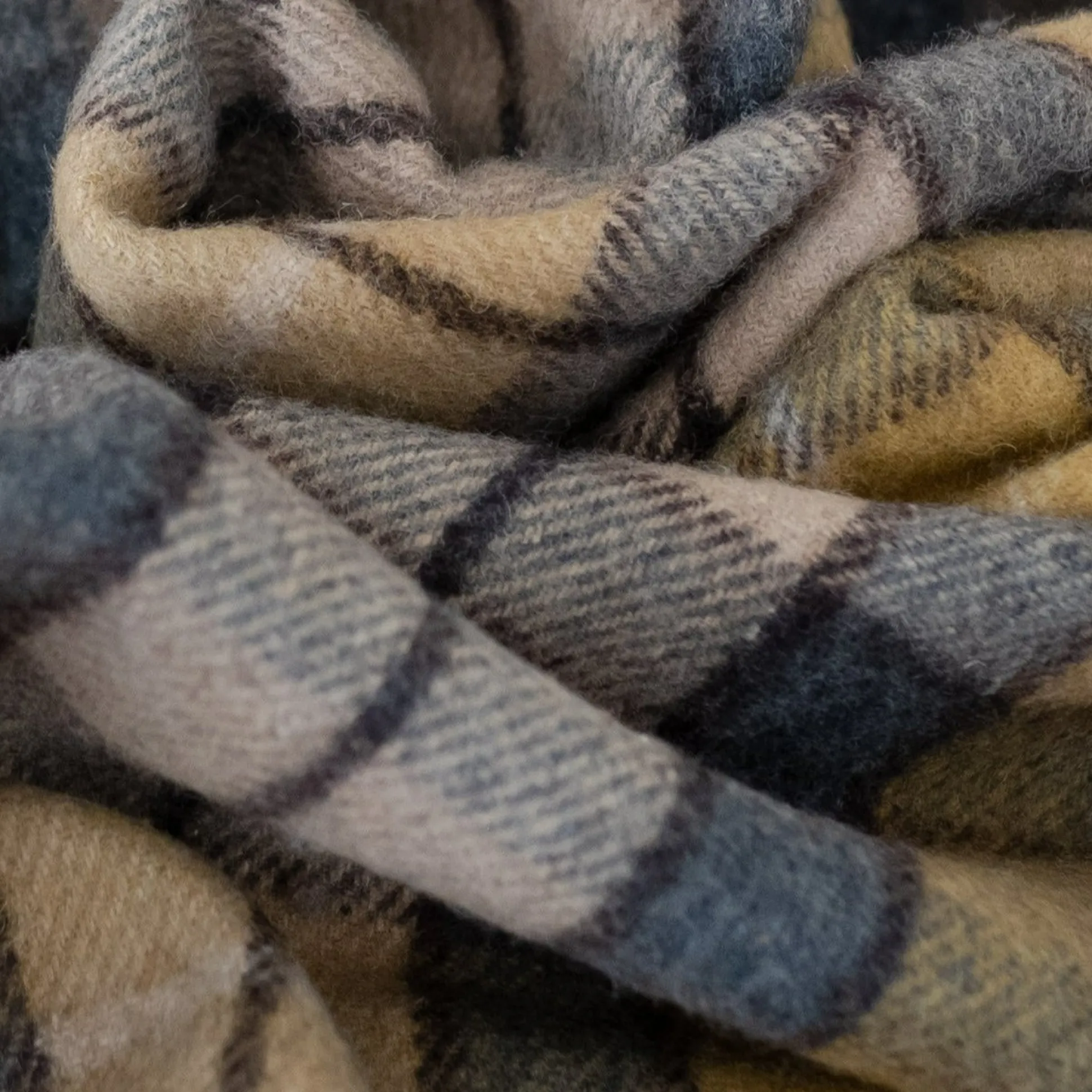 Recycled Wool Waterproof Picnic Blanket in Buchanan Natural Tartan - B^Be Home Cheap