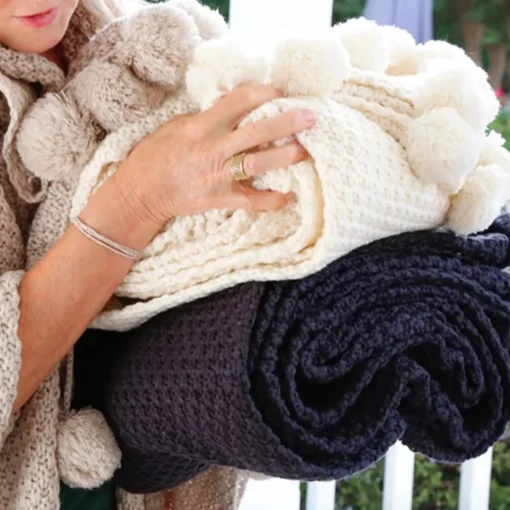 Riley Oversized Throw, Antique White^Be Home Hot