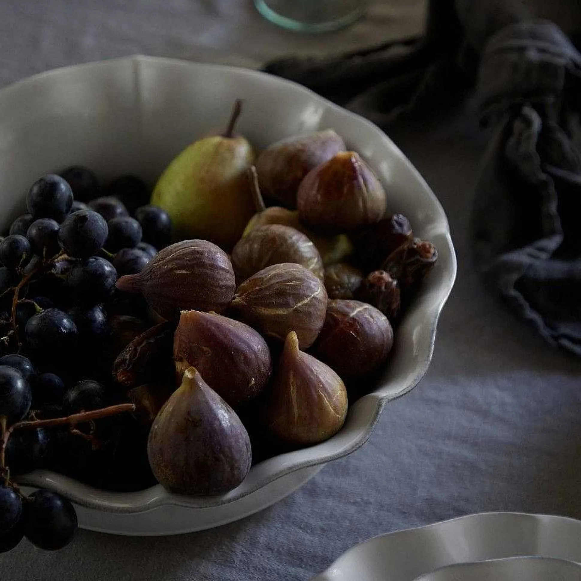 Rosa Serving Bowl, White