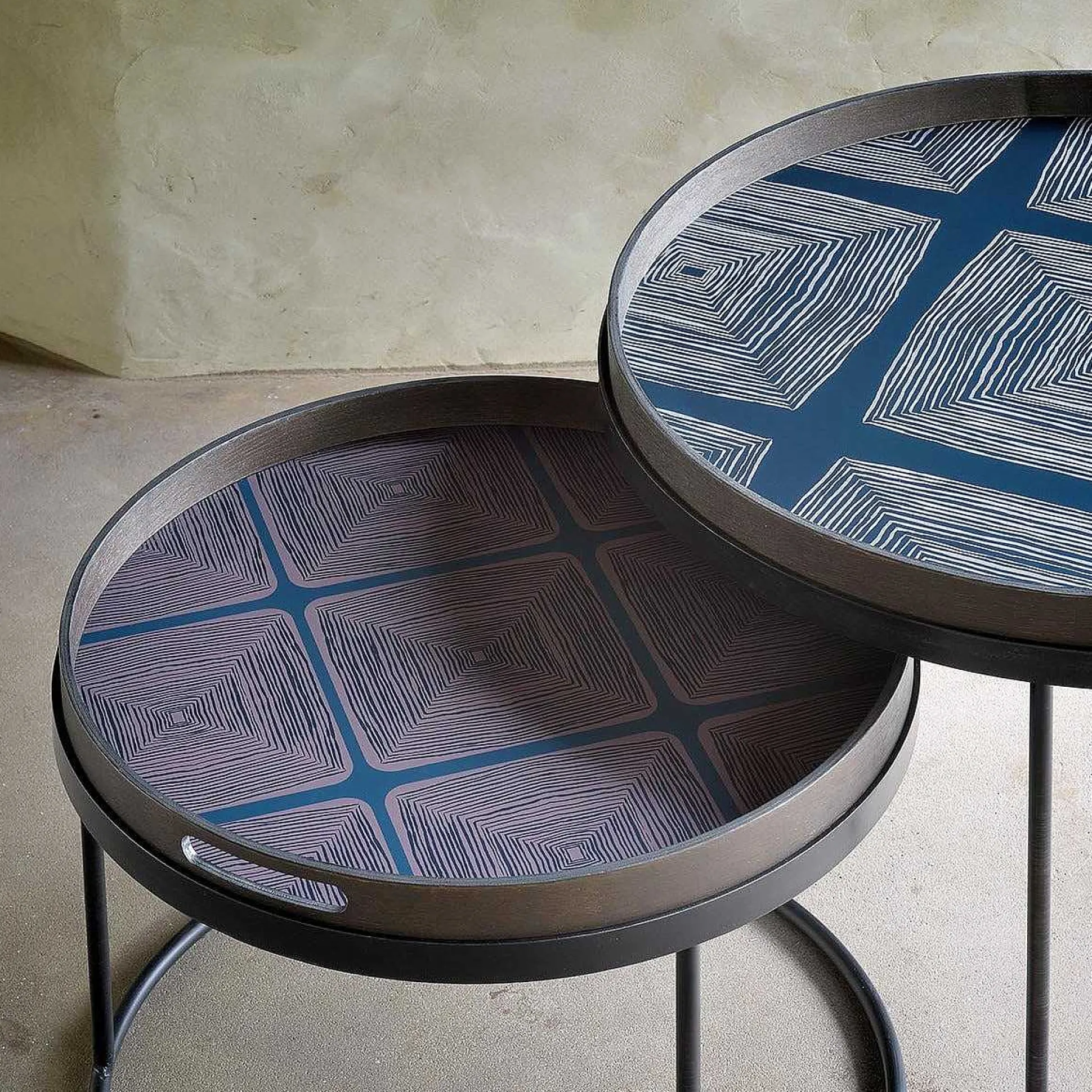 Round Glass Linear Squares Tray, Midnight, Small