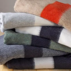 Siempre Blanket, Sand with Red Stripe^Be Home Fashion