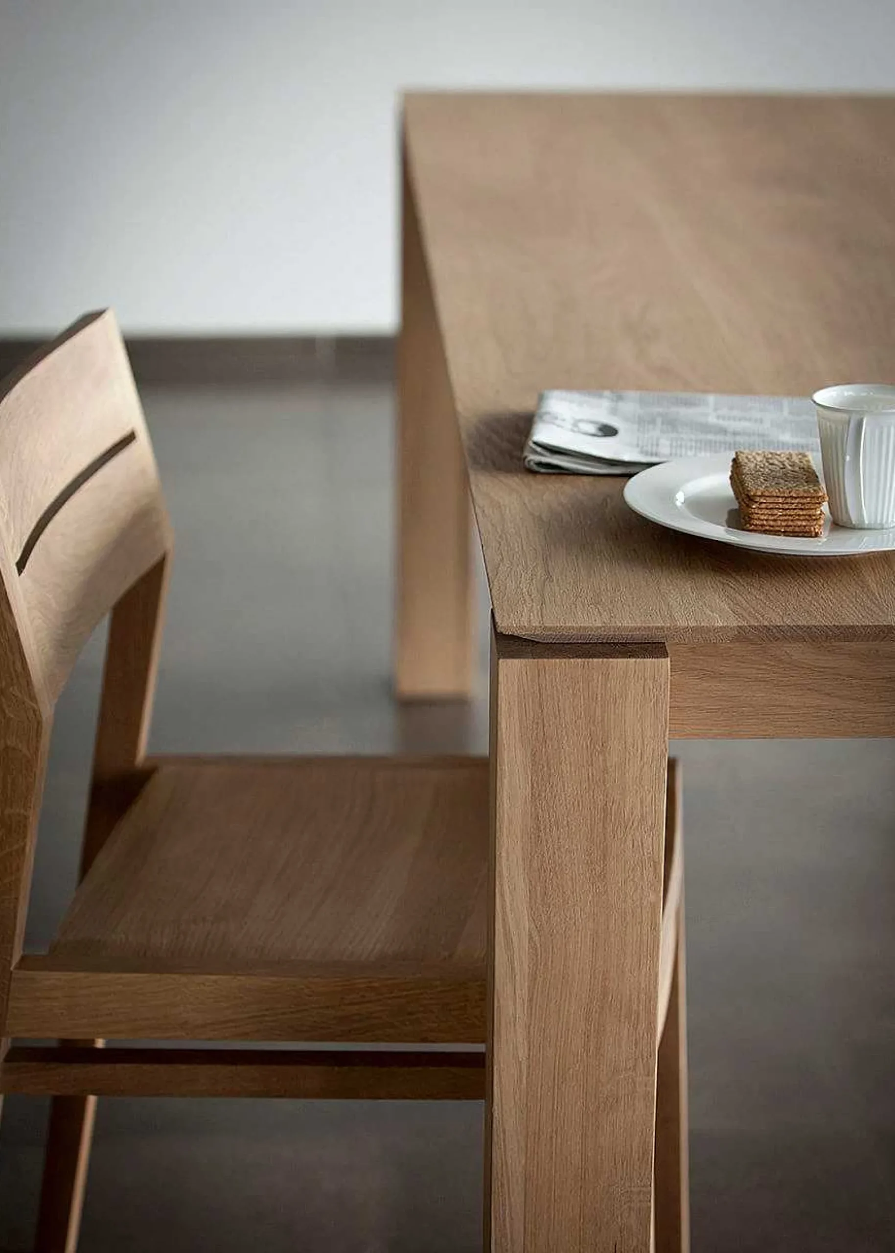 Slice Dining Table, 87"