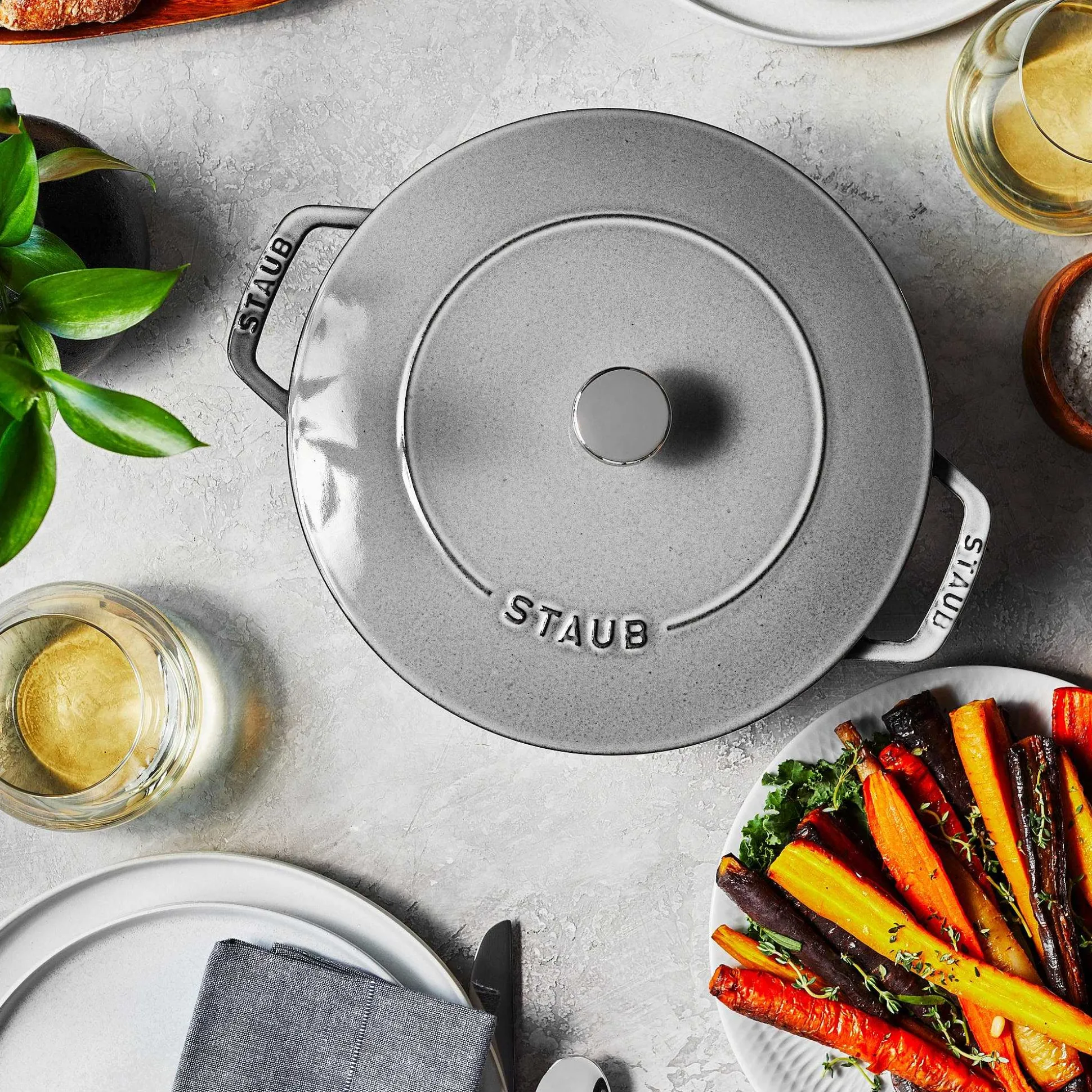 Staub Essential French Oven, 3.75qt, Graphite Grey