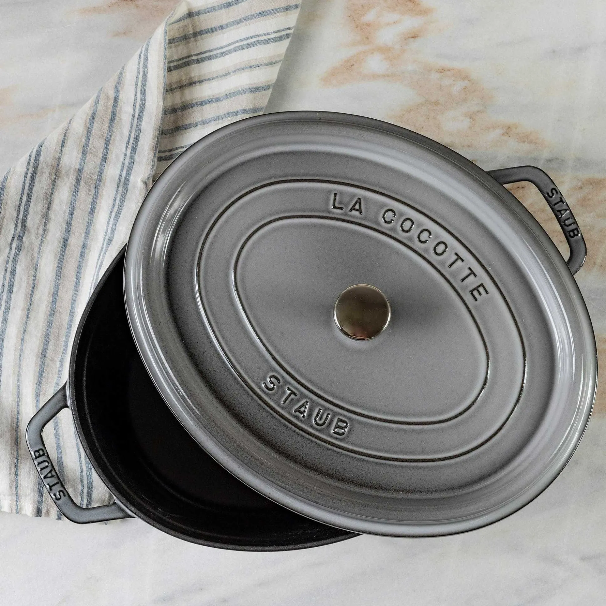 Staub Oval Cocotte, 7qt, Graphite Grey