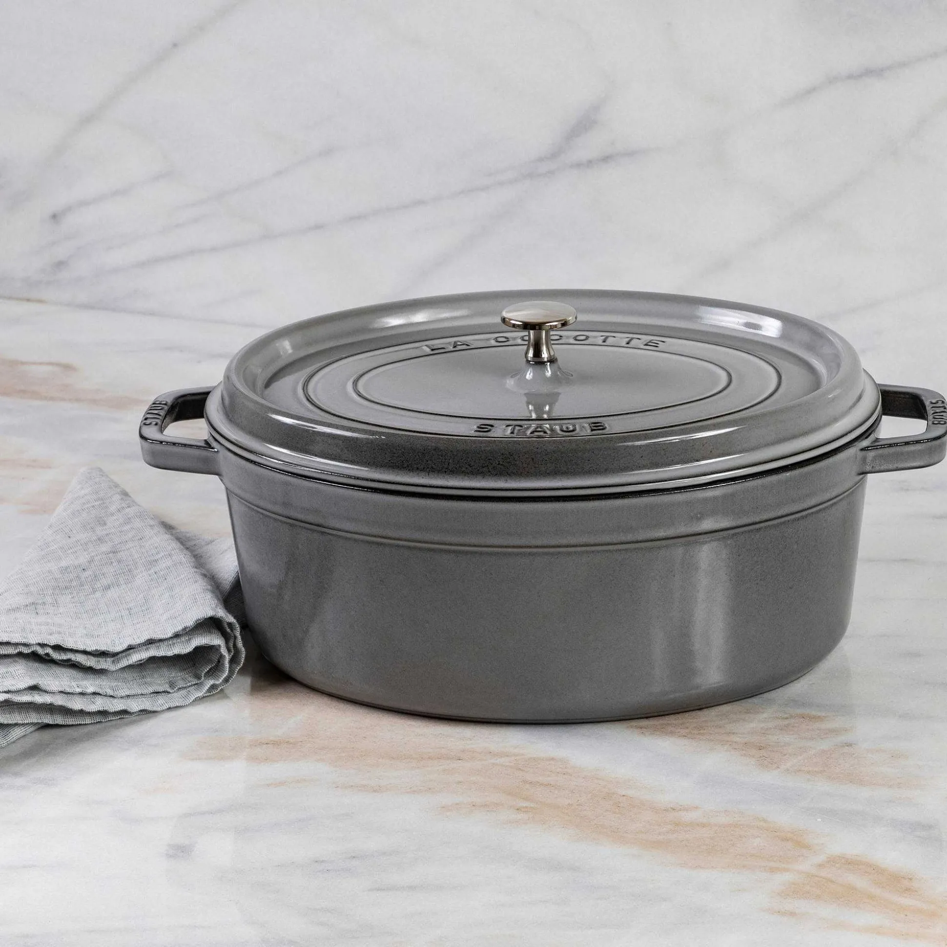 Staub Oval Cocotte, 7qt, Graphite Grey