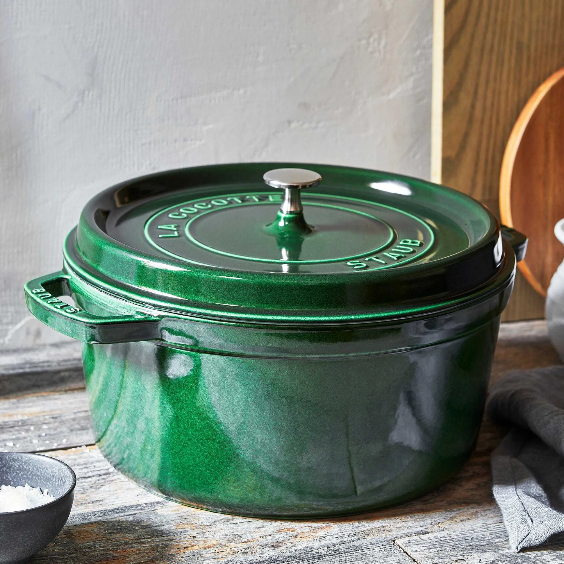 Staub Round Cocotte, 7qt, Basil