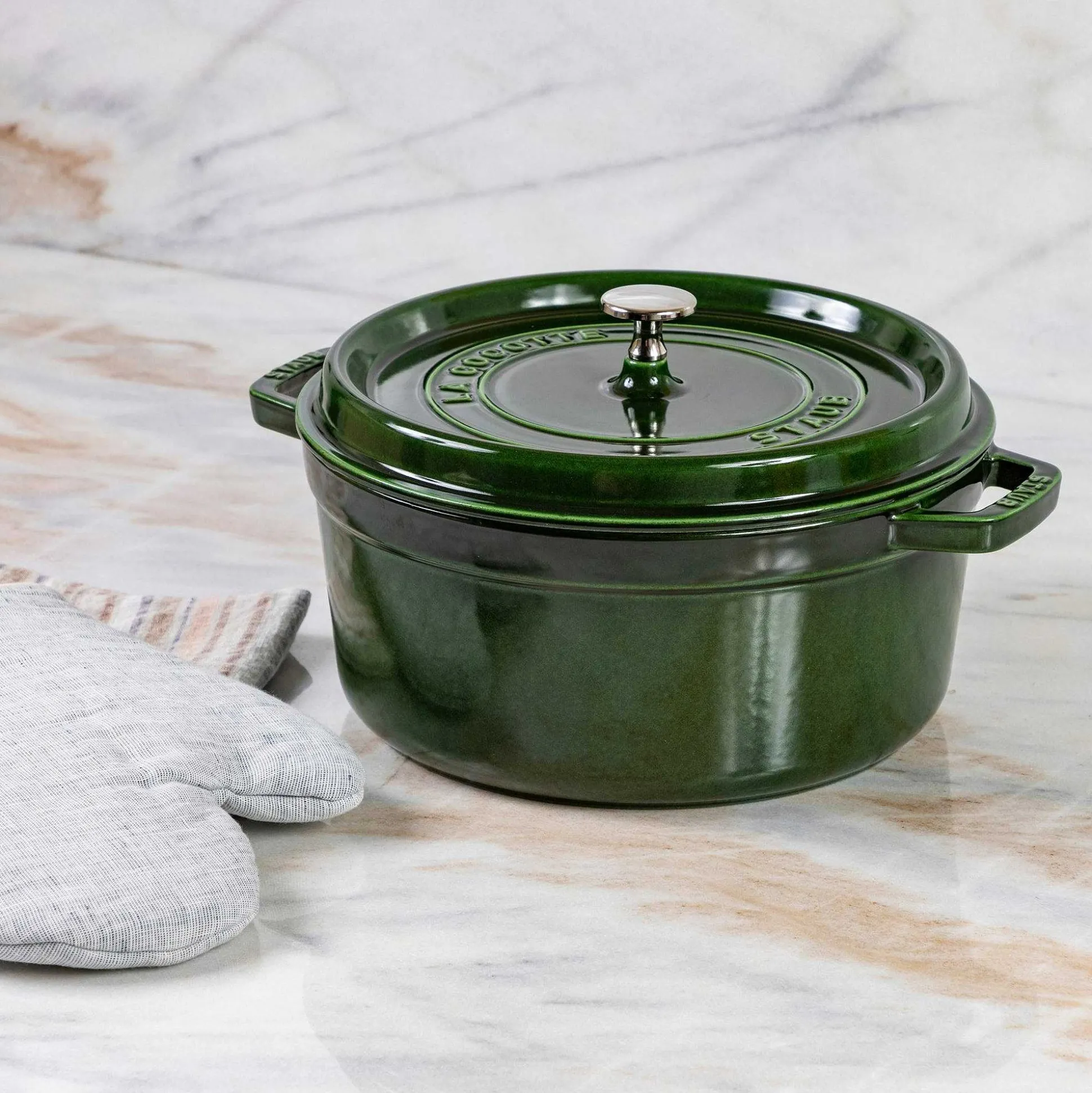 Staub Round Cocotte, 5.5qt, Basil