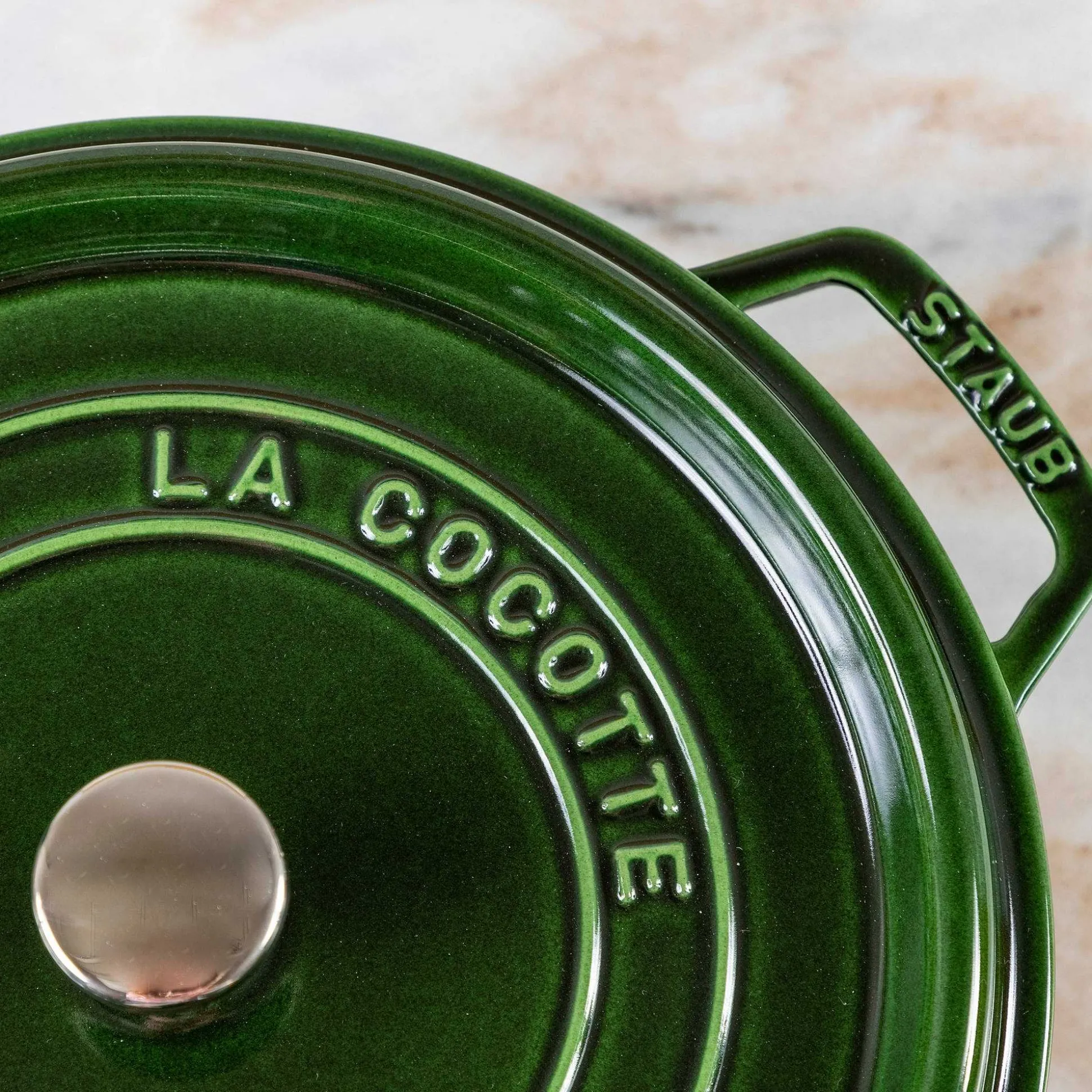 Staub Round Cocotte, 5.5qt, Basil