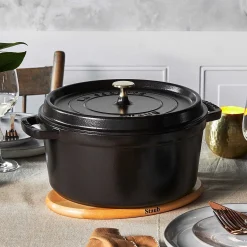 Staub Round Cocotte, 7qt, Black