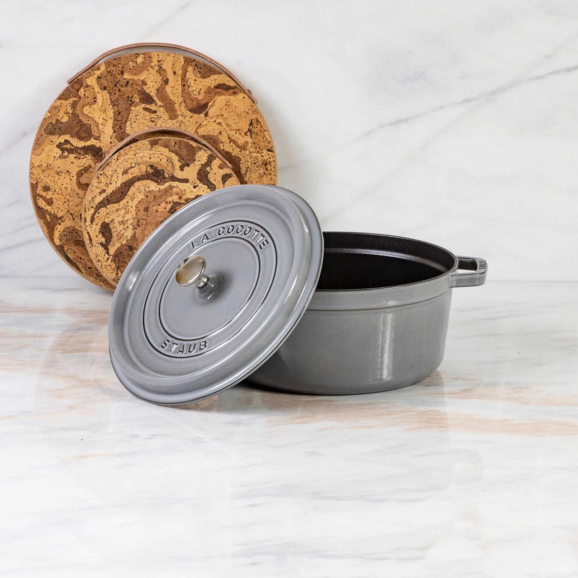 Staub Round Cocotte, 5.5qt, Graphite Grey