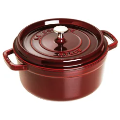Staub Round Cocotte, 4qt, Grenadine