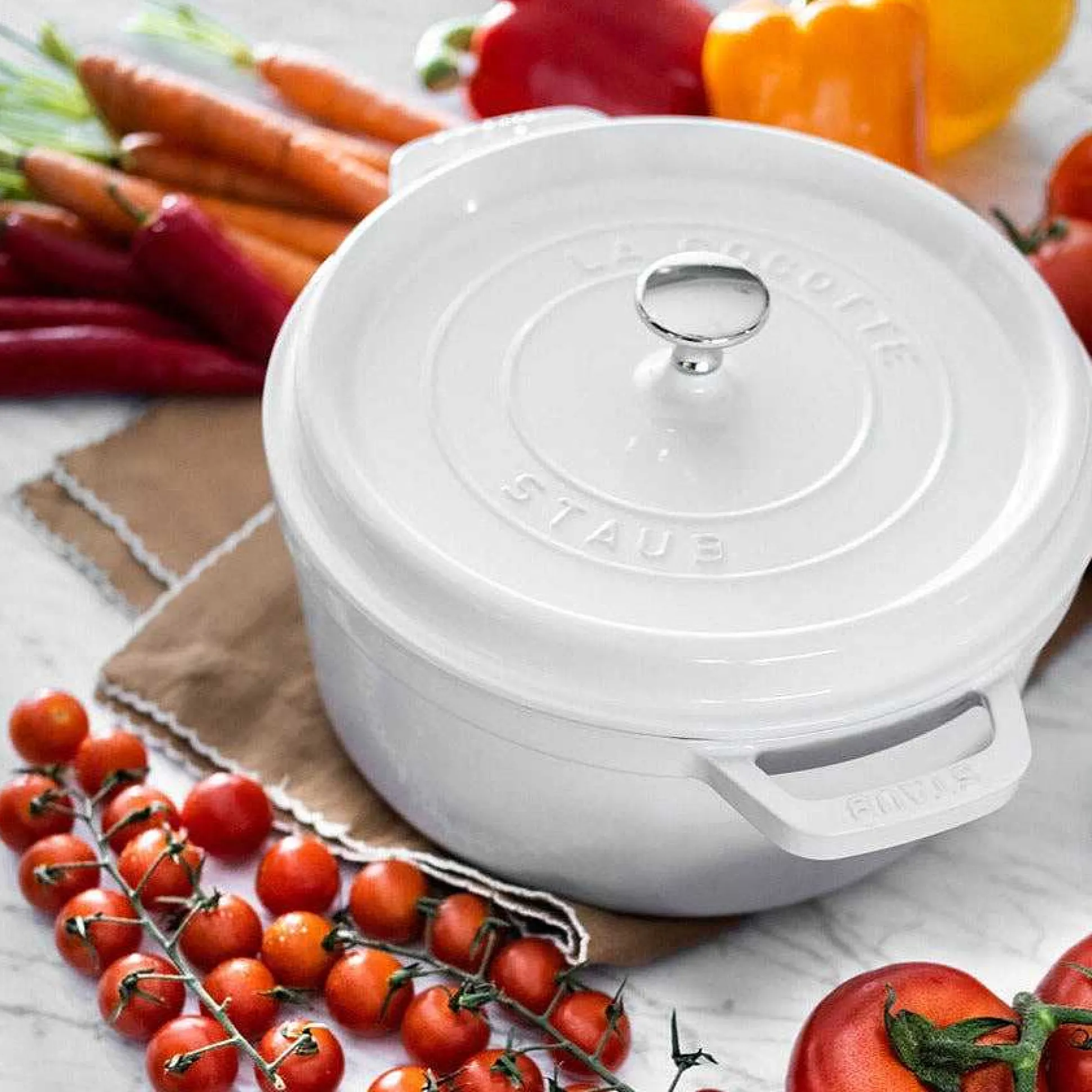 Staub Round Cocotte, 7qt, White