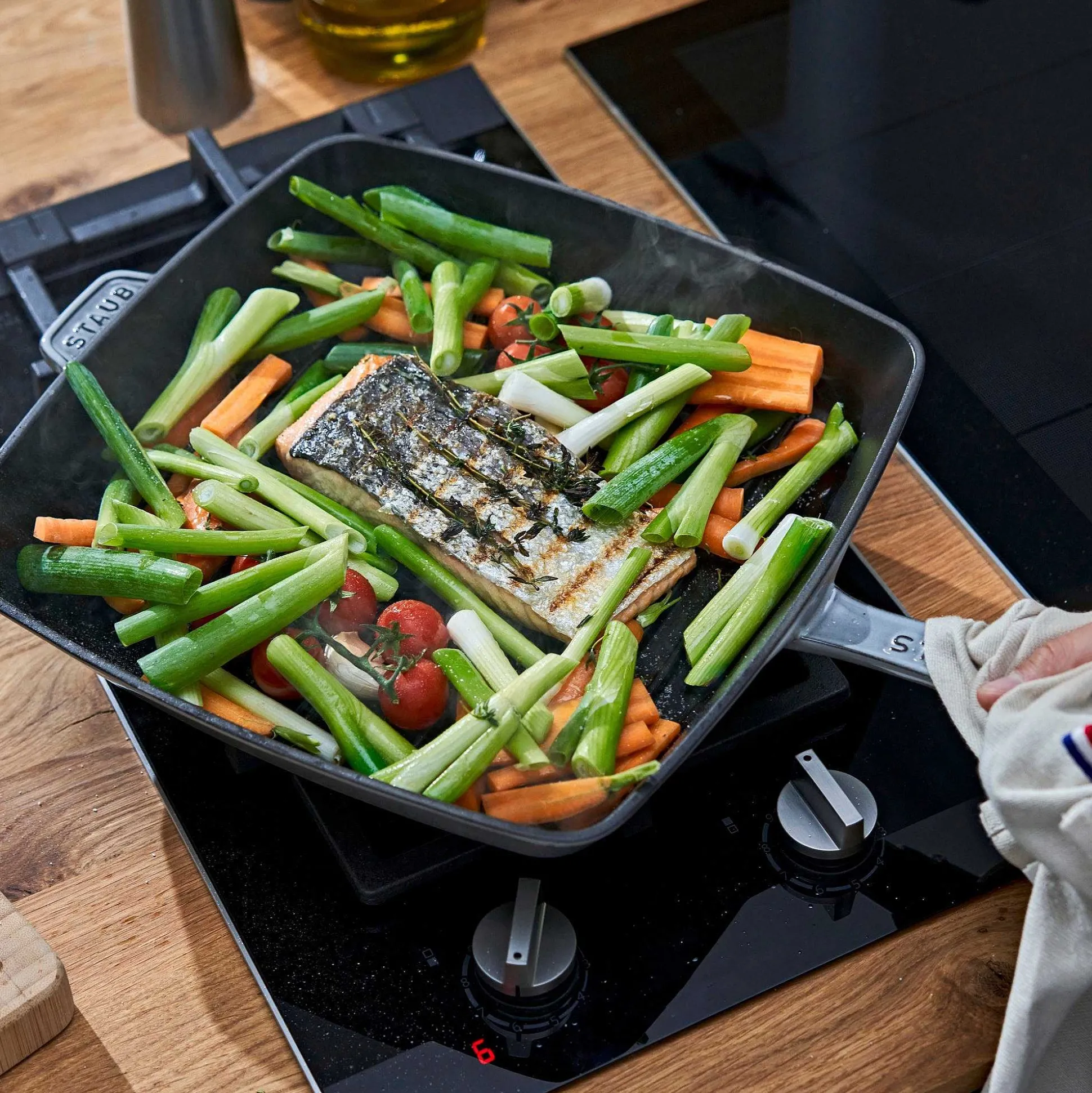 Staub Square Grill Pan, 10", Graphite Grey