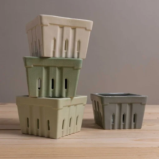 Stoneware Berry Basket, Set of 4
