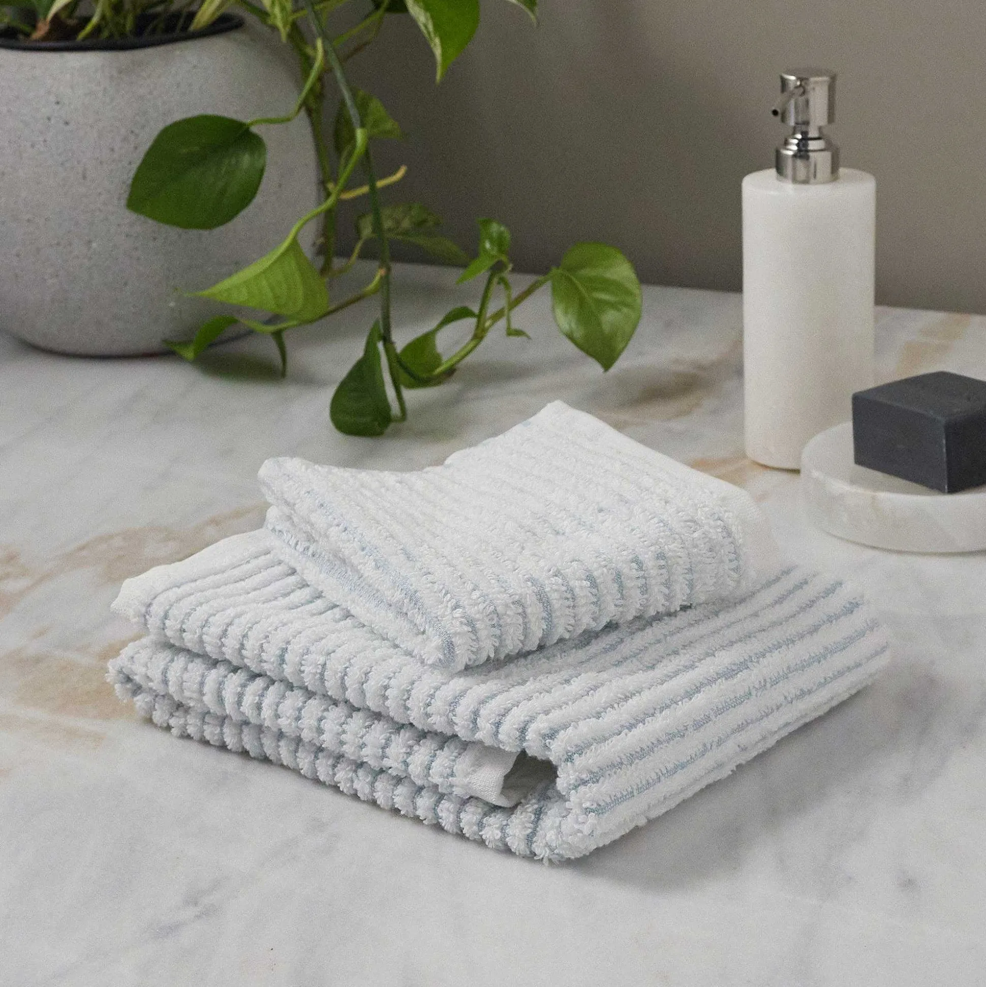 Sullivan Hand Towel, Sterling Blue