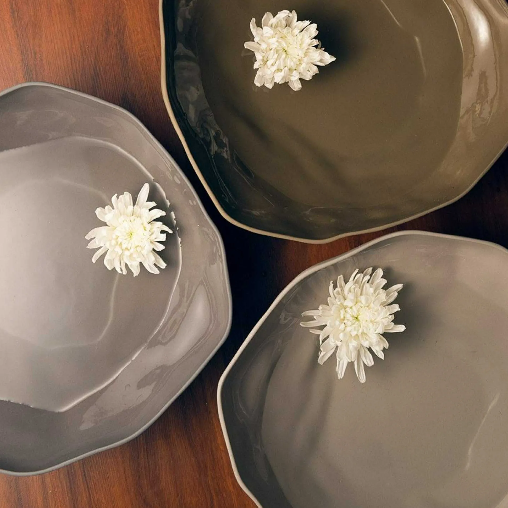 Tam Stoneware Large Serving Bowl, Sterling