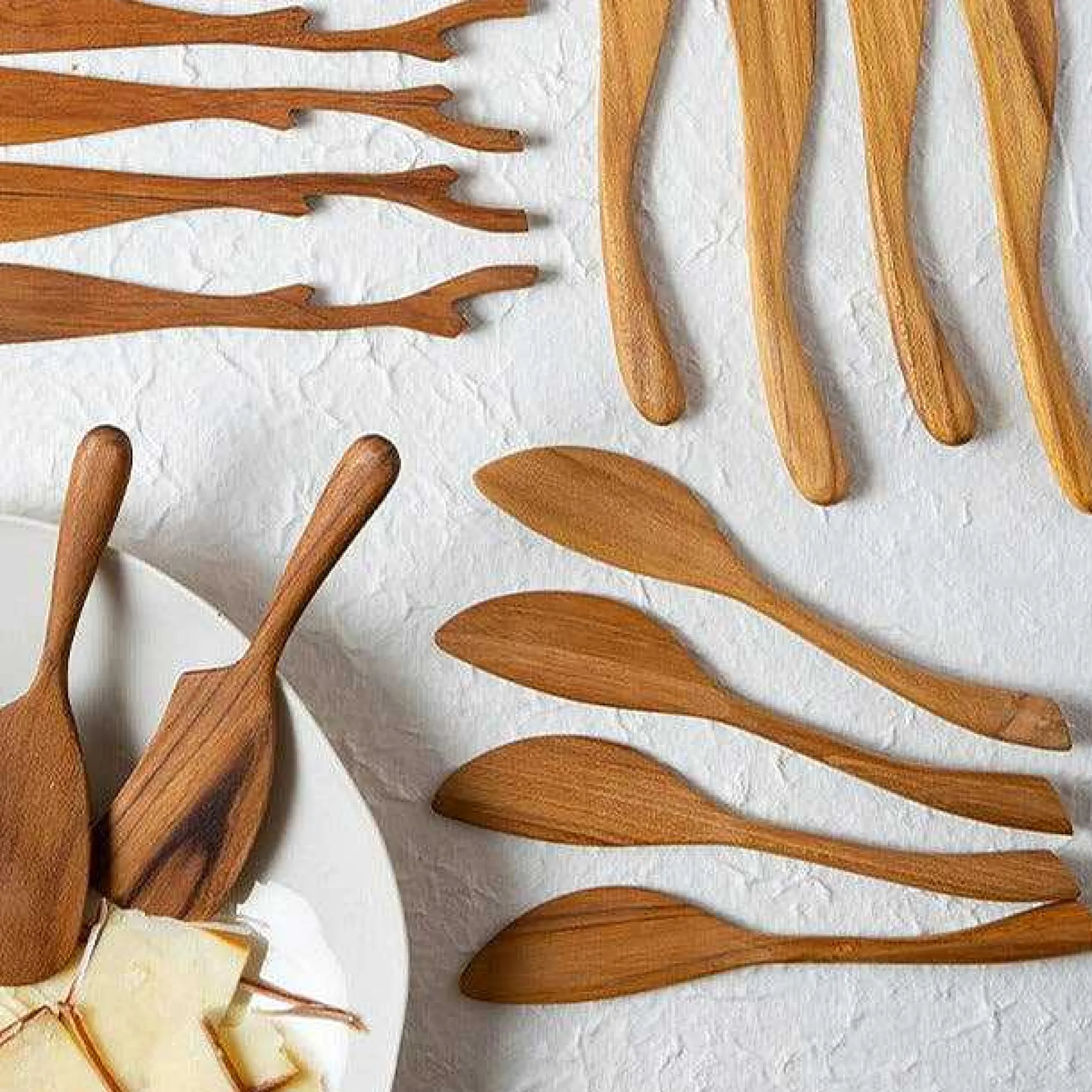 Teak Wave Spreaders, Set of 4