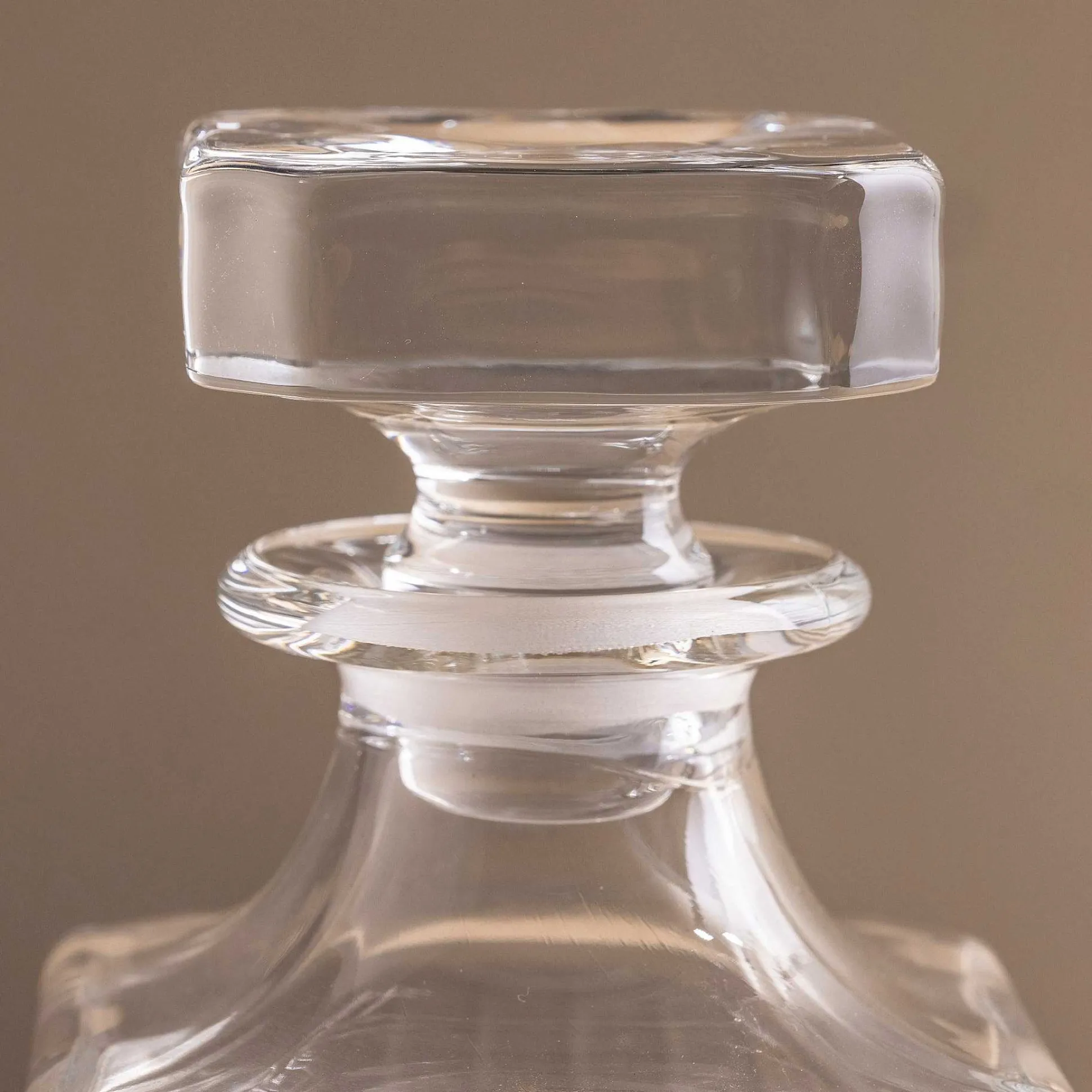 Timeless Crystal Decanter with Stopper