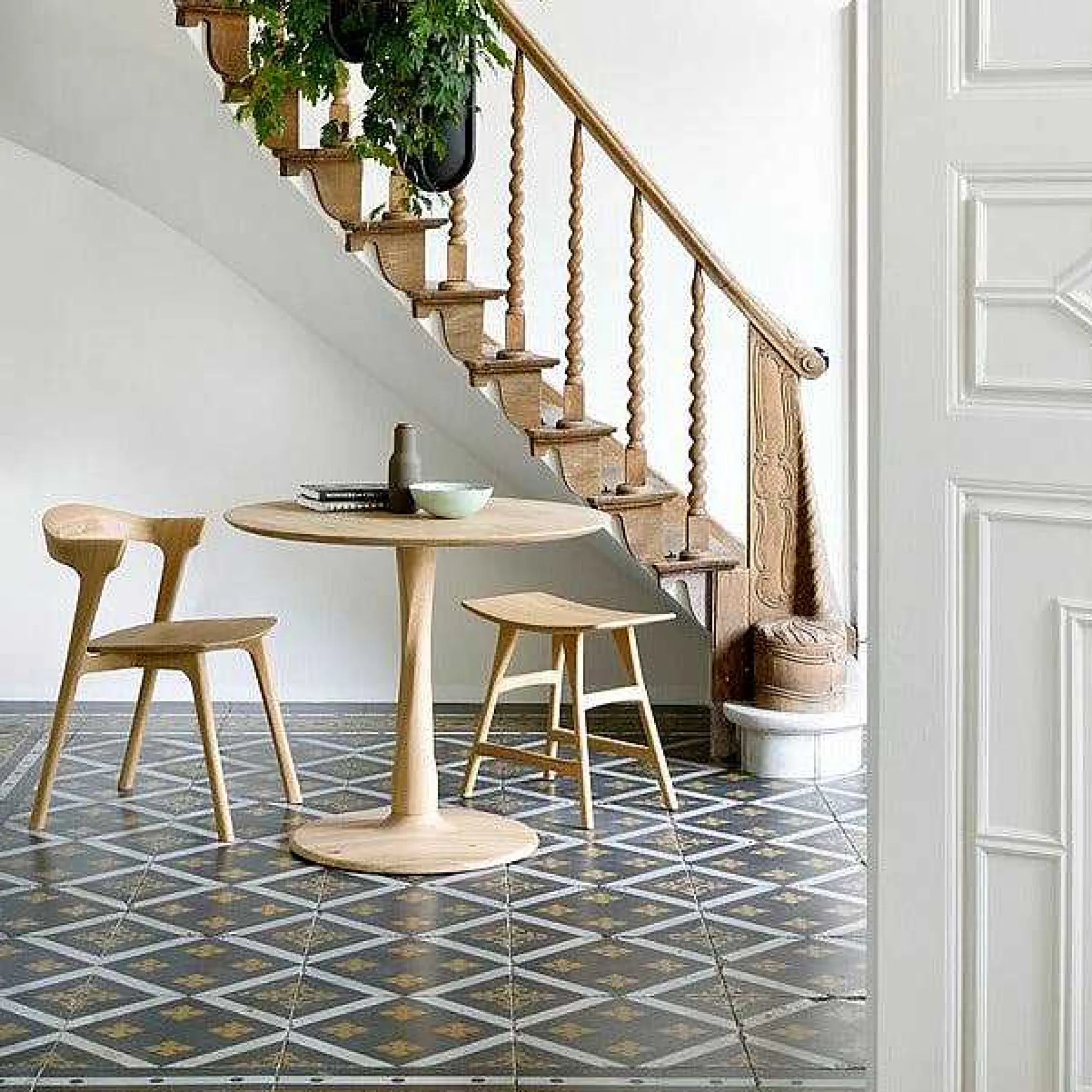 Torsion Dining Table, 35.5"