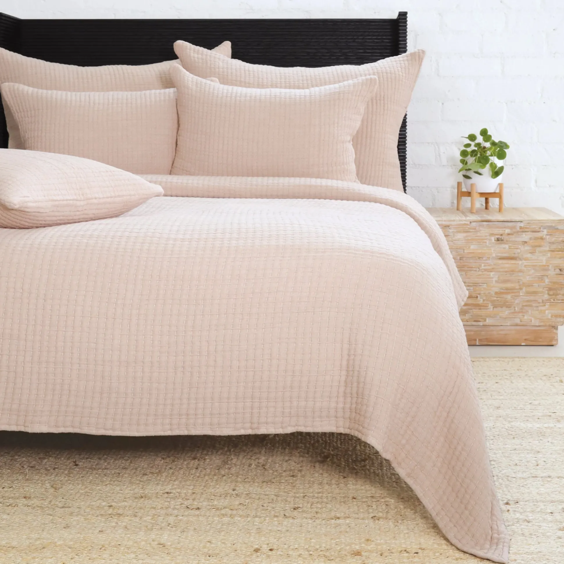 Vancouver King Coverlet, Amber^Be Home Best